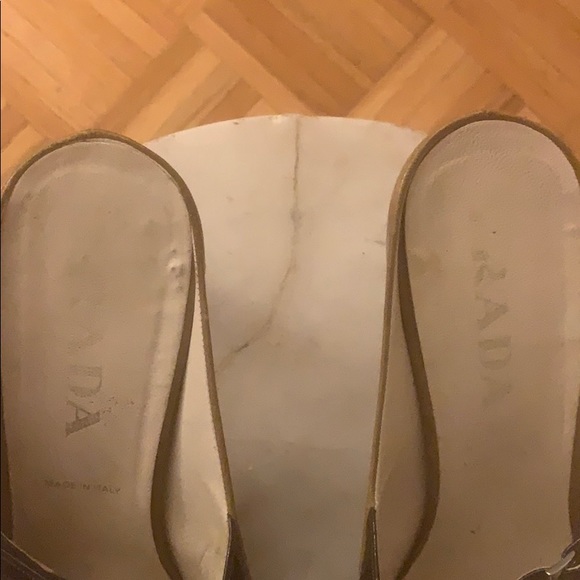 Prada Vintage Tan Kitten Heels with Strap - Picture 4 of 8